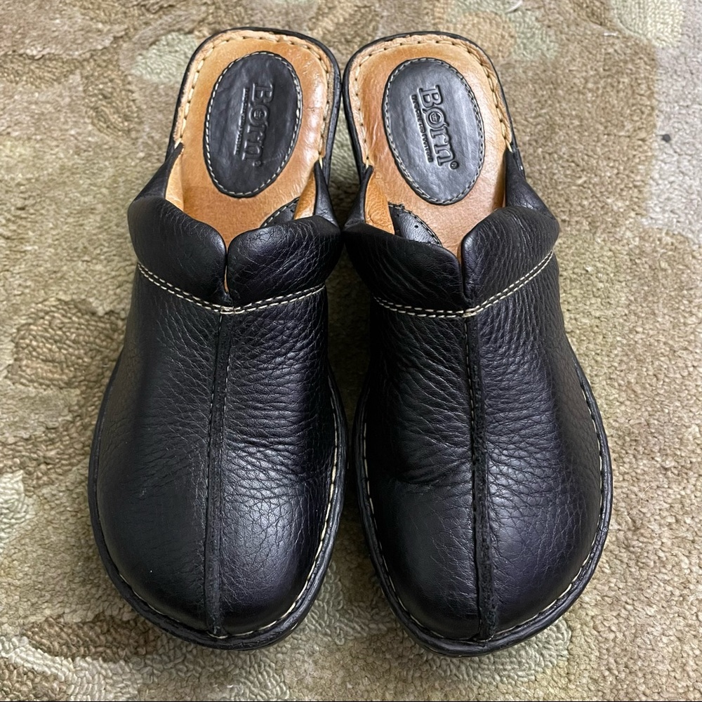 Born slip on clog size 8 - black
